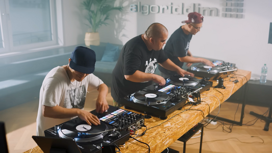 DJay Pro AI x Invisibl Skratch Piklz with DVS on iPhone and iPad