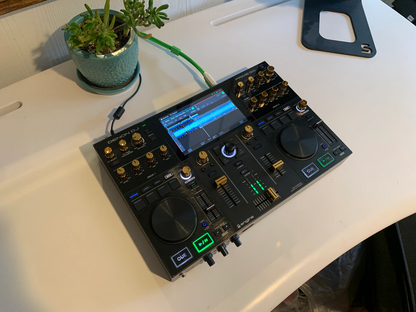 Gold Fader & Knobs | Chroma Caps